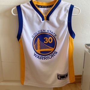 Youth small curry jersey. Official NBA lisecesed